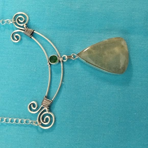 Aquamarine Green Topaz 925 Silver Plated Gemstone Necklace - Picture 2 of 5